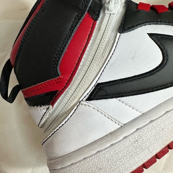 Nike Air Jordan 1 Hi FlyEase Mens Size 8.5 Sneakers White Black Red Shoes - Picture 7 of 16